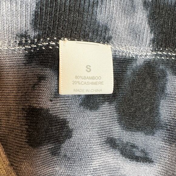 KOKUN Printed Overdyed soft bamboo cashmere blend Sweater Crew Silver Water sz S - Picture 7 of 7
